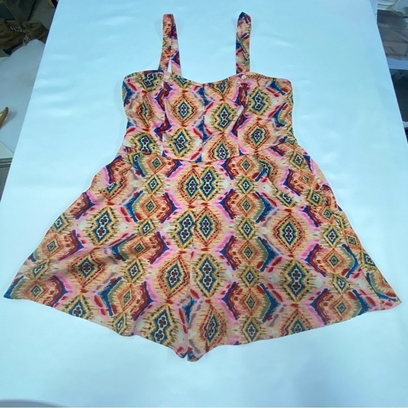 NEW! Band Of Gypsies Romper Large Rainbow Psychedelic Boho Adjustable Straps - Picture 16 of 16